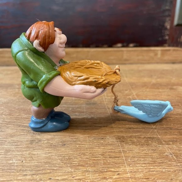 Quasimodo The Hunchback Disney Figure with Bird Nest and Blue Bird - Picture 3 of 7